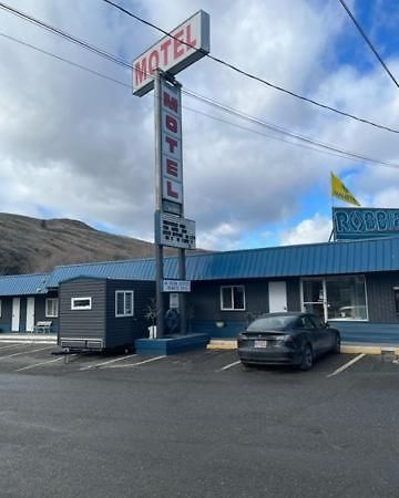 Robbie'S Motel Cache Creek Eksteriør billede